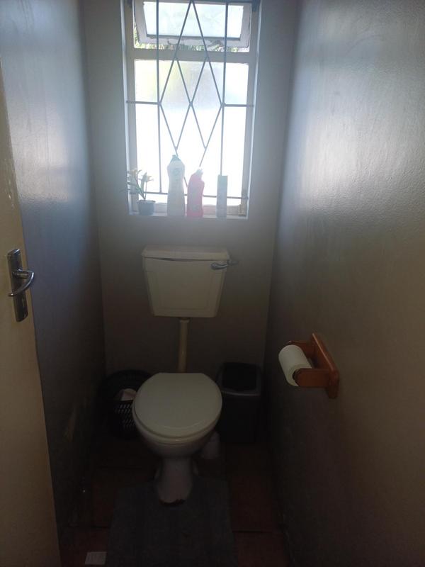 2 Bedroom Property for Sale in Grassy Park Western Cape